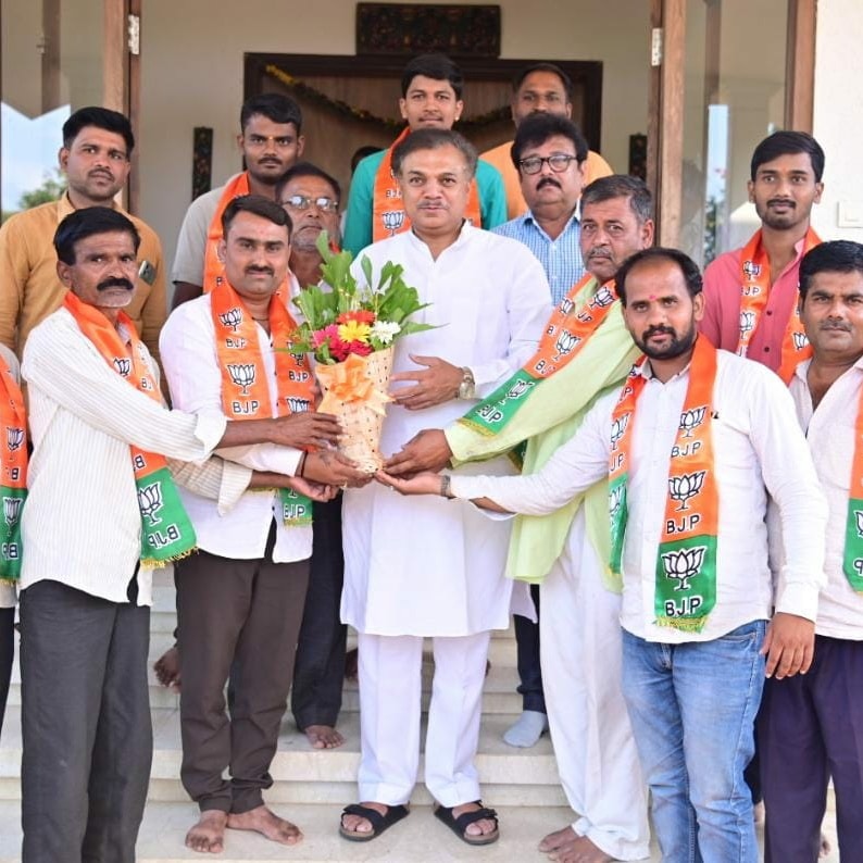 तेर येथील राष्ट्रवादीच्या कार्यकर्त्यांनी भाजपाच्या पक्ष नेतृत्वावर आणि आपल्या कार्यपद्धतीवर विश्वास ठेवून भारतीय जनता पक्षात जाहीर प्रवेश केला.